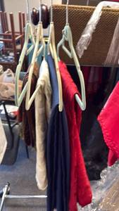 lot 1329 image: Table runner, round table cloth and 2 table cloths
