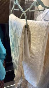 lot 1332 image: Lace table cloth and table cloths