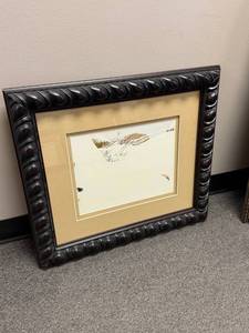 lot 1405 image: Picture frame 22 x 25 in