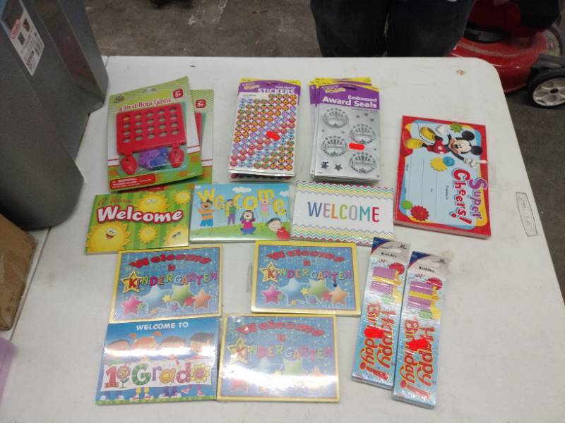 lot 20746 image: Lot of Teacher Student Supplies