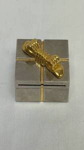lot 26 image: Metal Gift Box with Gold Bow Picture Frame Clock