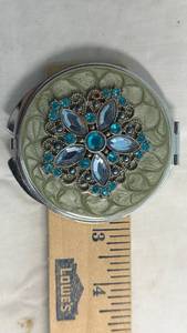lot 90 image: Vintage Crystal Rhinestone Compact Mirror with Blue Stones