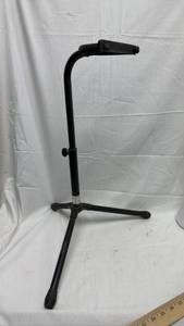 lot 104 image: Stagg Black Guitar Stand