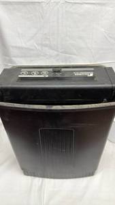 lot 106 image: Fellowes Powershred PS-60 Paper Shredder (TestedWorks)
