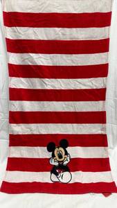 lot 119 image: Mickey Mouse Red and White Striped Beach Towel