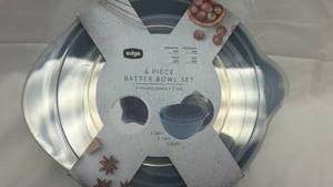 lot 144 image: Edge 6 Piece Nesting Batter Bowl Set with Lids