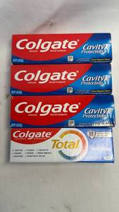 lot 150 image: Colgate Toothpaste 4-Pack Bundle Cavity Protection and Total Whitening
