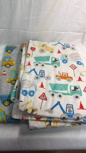 lot 198 image: Childrens Construction Vehicle Blankets