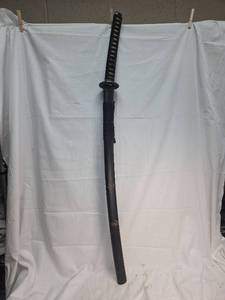 lot 286 image: Japanese Katana Samurai Sword with Black Lacquered Scabbard