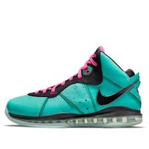 lot 20199 image: Nike LeBron VIII QS RetroBlack-Pink Flash - Retail $220.00