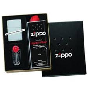 lot 20214 image: Zippo gift set - Retail $29.99