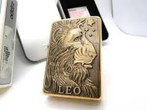 lot 20236 image: Barrett Smythe Lion Leo Solid Brass Zippo 2000 - Retail $469