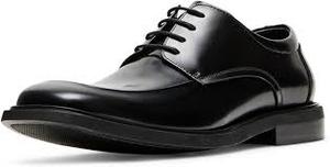 lot 20249 image: Steve Madden of square-toe lace-up oxfords - 9.5 - Retail $89.99