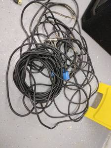 lot 20858 image: 14-inch audio cable - Retail $0