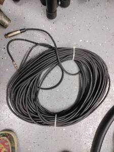 lot 20861 image: shielded audio cable - Retail $0