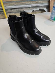 lot 58014 image: Top Moda Ankle Boots - 7
