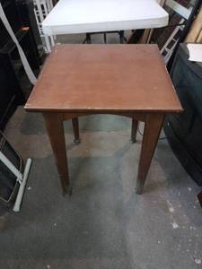 lot 58029 image: Wooden End Table with Adjustable Feet
