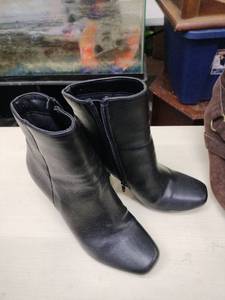 lot 58050 image: Bamboo Ankle Booties 737