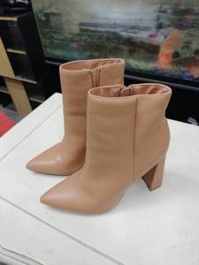 lot 58051 image: Tan Heeled Ankle Booties - 7