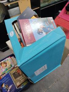 lot 58061 image: Box of Miscellaneous Childrens Books