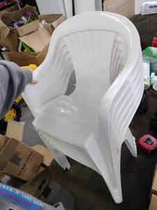lot 58093 image: Set of 6 Mini Stackable Arm Chairs