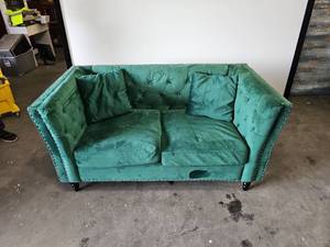 lot 58099 image: Green Velvet Tufted Loveseat with Nailhead Trim