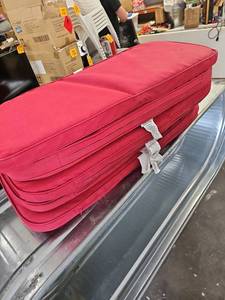 lot 58107 image: Set of 6 Outdoor Bench cushions