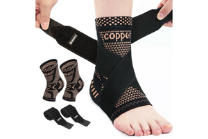 lot 2972 image: Ankle Brace for Women & Men, Ankle Compression Sleeve Support Copper Infused Ankle Brace for Sprained Ankle, Plantar Fasciitis Sports, Achilles Tendonitis Pain Relief, Copper Black, M - Retail $0