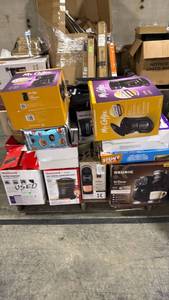 lot 9999 image: Misc pallets (2) of damaged incomplete items  - Retail $0