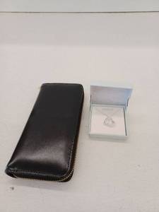 lot 11524 image: Necklace And Wallet Combo