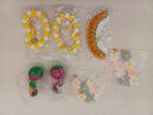 lot 11532 image: Miscellaneous Pet Lot