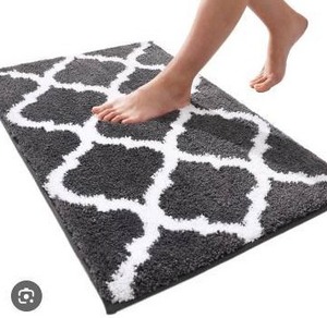 lot 11603 image: Moroccan Pattern Absorbent Bath Mat