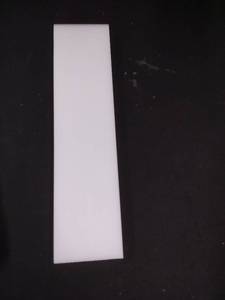 lot 6210 image: Bolingmill White plastic rectangle 12x1X3 in