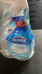 lot 12283 image: Clorox Disinfecting Cleaning Products Bundle (Leaking)