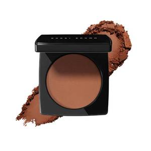 lot 14447 image: Bobbi Brown Bronzing Powder  Skin-Warming Matte Bronzer Powder for Natural-Looking Warmth, 0.32 Ounce, Golden Natural