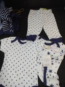 lot 6467 image: Kiddie zoom. Baby clothes 5 pack Size 3M