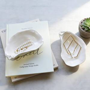 lot 14213 image: Cynkeyee Decorative Bowl Coastal Decor - Set of 2 Ceramic Ceramic Shell Small Key Bowl Candy Bowls for Entryway Table, Kitchen Counter Bookshelf Coffee Table Decor 6.5x5x3 Inch