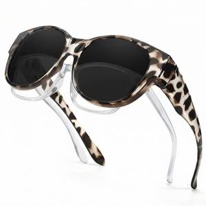 lot 20131 image: Myiaur Polarized Fit Over Glasses Sunglasses for Women, Trendy Wear Over Glasses UV400 Protection for Driving Outdoor