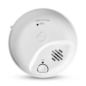 lot 18317 image: First Alert BRK Combination Smoke & Carbon Monoxide Alarm, Battery Operated Detector with Test & Silence Button, SMICO100, 1-Pack