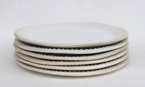 lot 3288 image: BEESEN White Ceramic Dinner Plates with Dotted Border Pattern