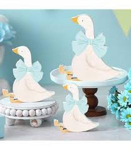 lot 18391 image: Wooden Swan Wall Hanging with Blue Ribbon Bows