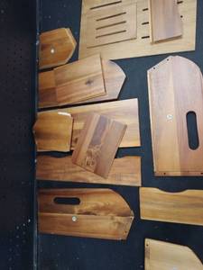 lot 5477 image: Wooden Cutting Board Collection Set One of the pieces chipped on bottom right side