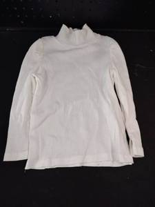 lot 6142 image: Girls Size 5Y White Turtleneck and Houndstooth Jumper Set