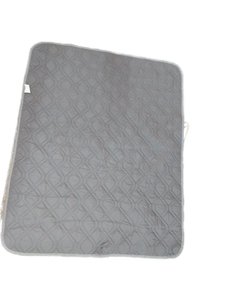 lot 6226 image: Gray Quilted Mattress Pad 50x38 in 2 Pack