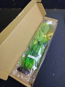 lot 14407 image: ALEGI Silk Aquarium Plants, 12 Inch Artificial Silk Plants Decorations for Fish Tank,Aquarium D�cor Plastic Plants (Green, 2 Pack)