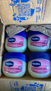 lot 19779 image: Vaseline Petroleum Jelly Baby Skincare Protective & Pure 4 Count Treats Dry Skin And Prevents Chaffed Skin From Diaper Rash Hypoallergenic And Gentle On Skin 13oz