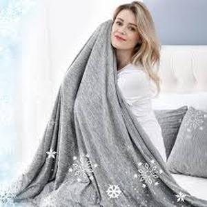lot 6277 image: CHOSHOME Cooling Blanket for Hot Sleepers Lightweight Summer Cold Thin Blankets for Sleeping, Hot Flashes Night Sweats, Soft Blanket for Bed, Throw Size, Grey