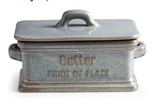 lot 9502 image: Zoeeker Butter Dish with Lid