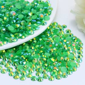 lot 7179 image: Briskbloom 2000PCS 5mm Resin Flatback Rhinestone, Green AB Color Flatback Jelly Resin Rhinestones for Mugs, Bottles, Tumblers, Craft Decoration, Loose Bling Glitter Diamond Stone