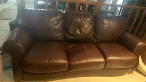 lot 1000 image: Brown Leather 3-Seater Sofa 34x90x34